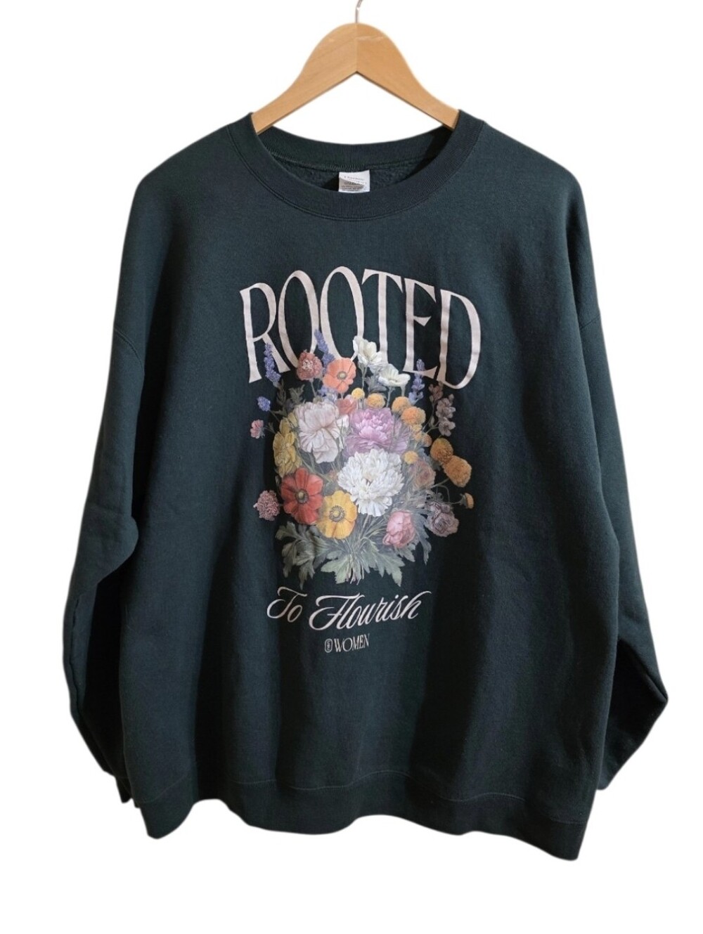 Vintage Hanes Women's Rooted To Flourish Floral Cottagecore Sweatshirt. Size XL